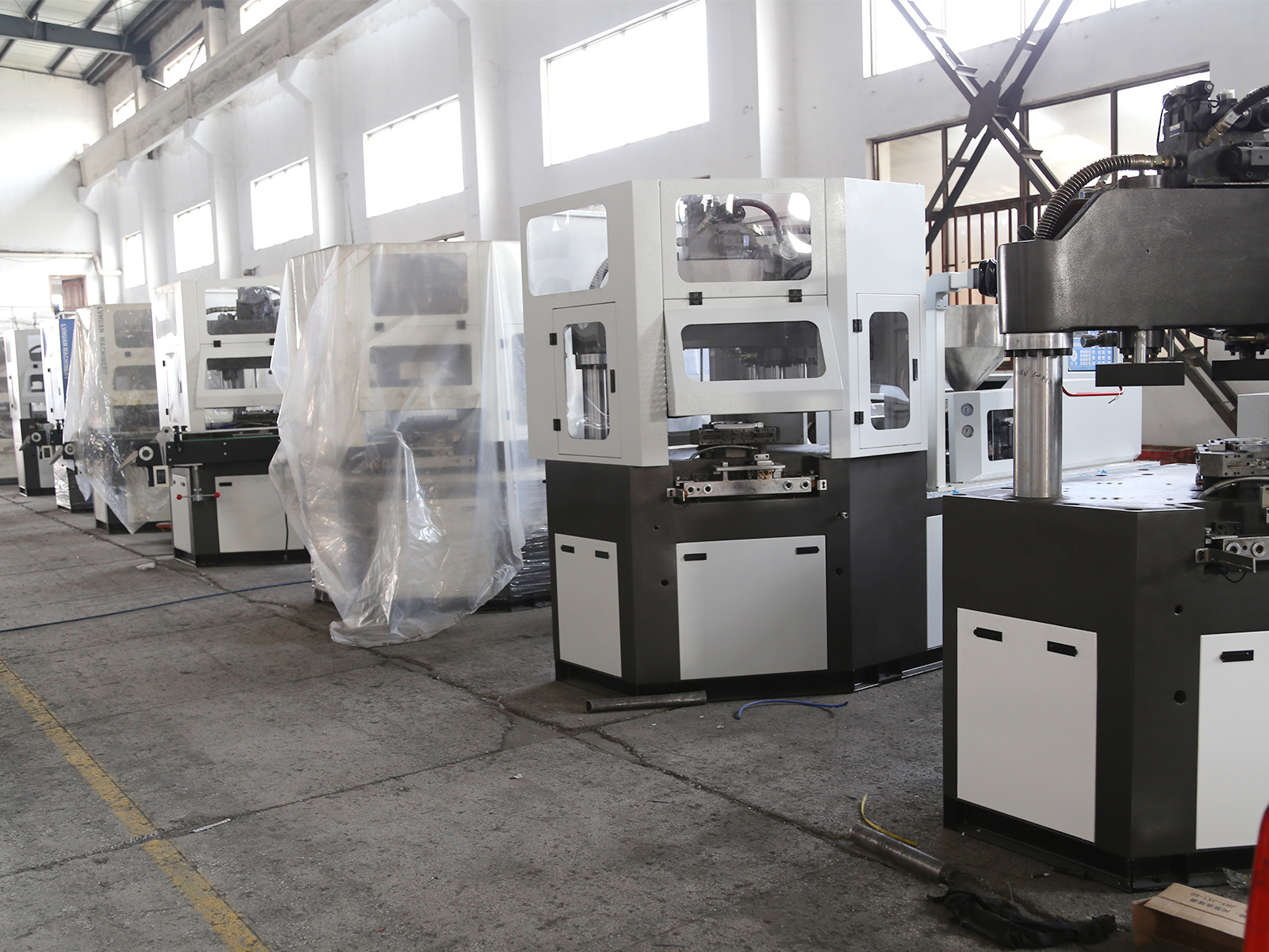 bottle blowing machine Máquina de sopro de garrafas