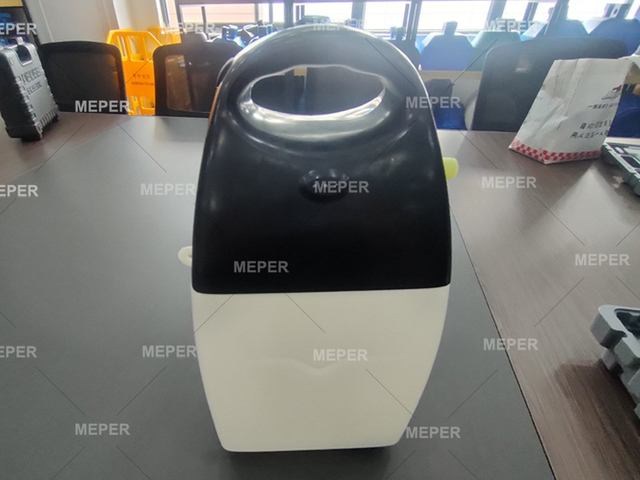 Pequeno tambor de spray de pesticidas de plástico